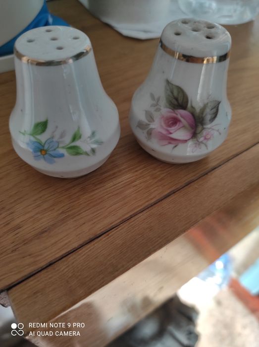 Солонки и бутылка времён СССР