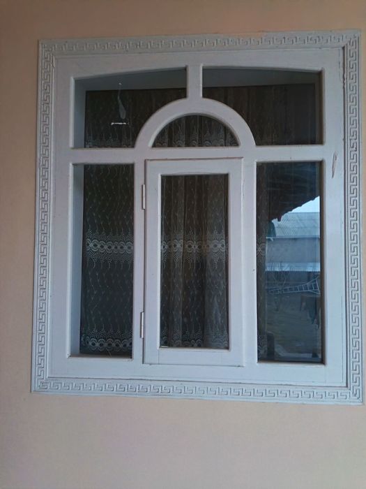 Eshik deraza sotiladi