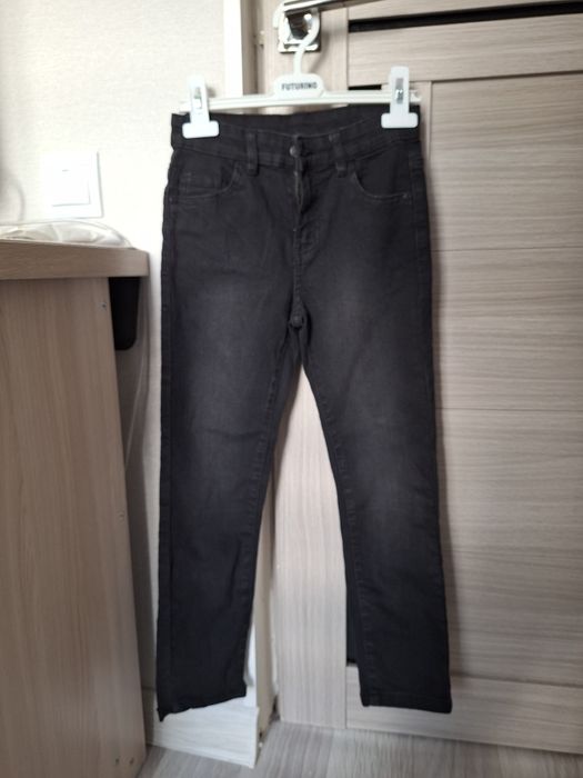 Джинсы на 7-8-9лет