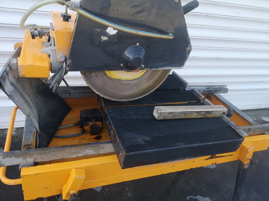 Lumag 350mm Машина за Рязане на Тухли Камък Чупещо Рамо