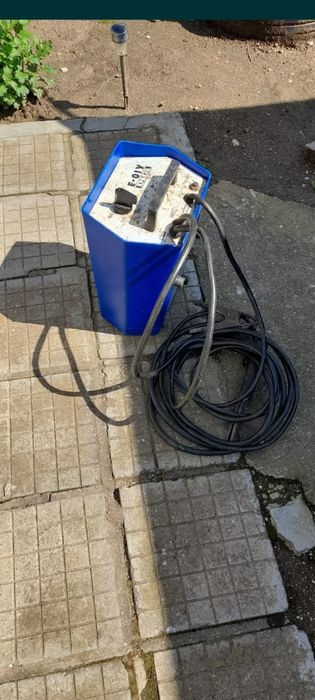 Продавам електрожен Кракра Е-01у