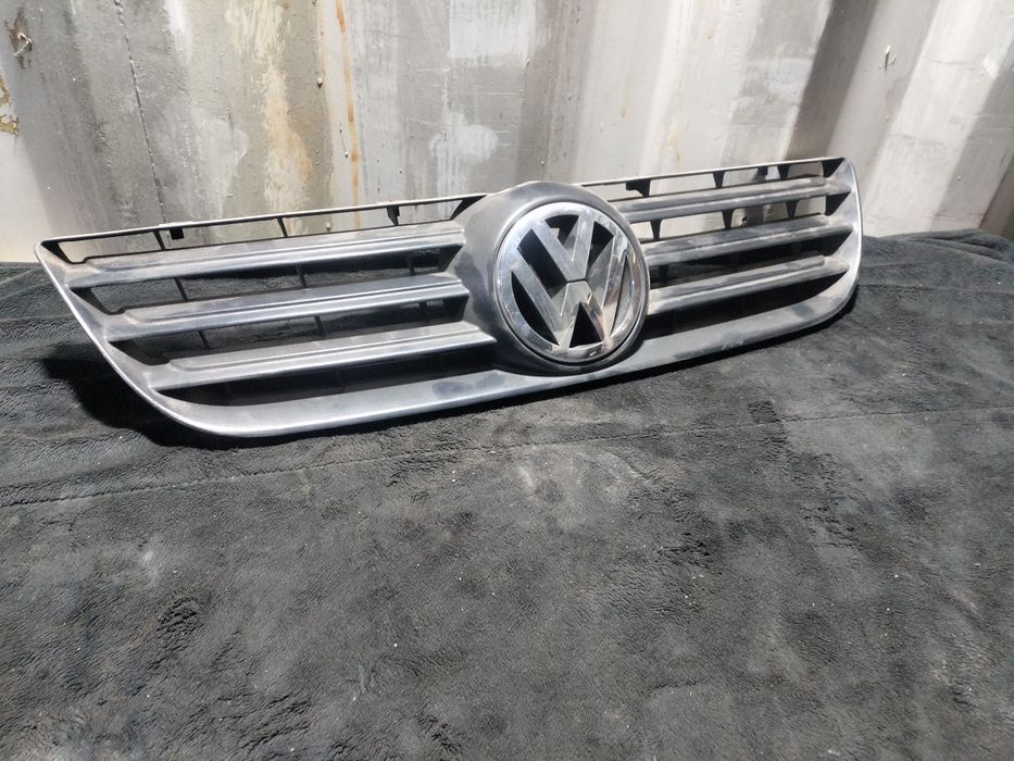 Решётка радиатора volkswagen polo mk4
