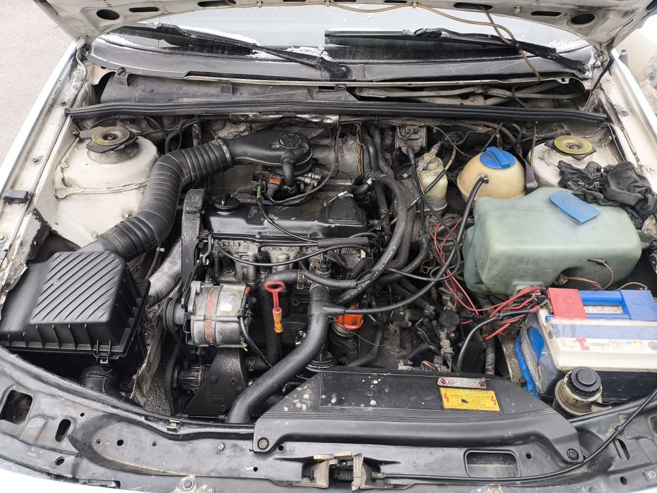 Продам пассат б3 1.8