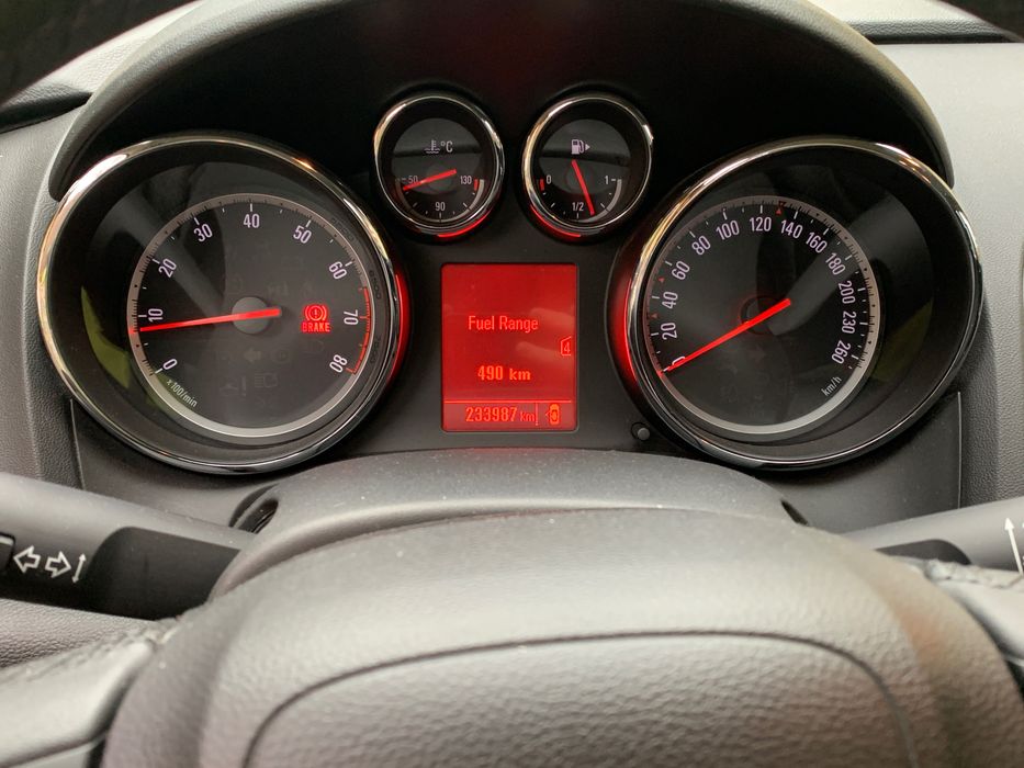 Opel Astra J 1.6 Benzină 114 CP 2012, primul proprietar