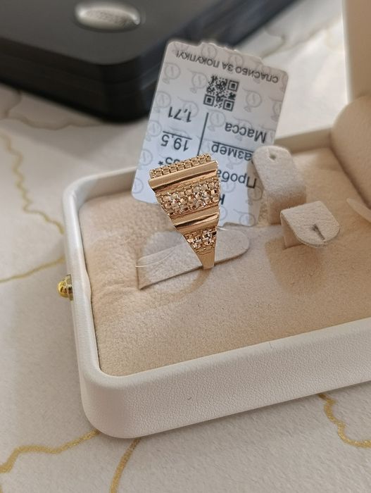 Золотое кольцо, проба 583, вес 1,71 гр размер 19,5