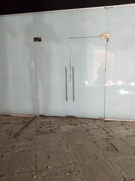 Продам стеклоперегородку