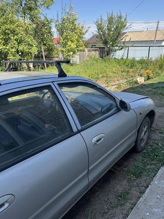 Продам Mitsubishi Galant требует ремонта