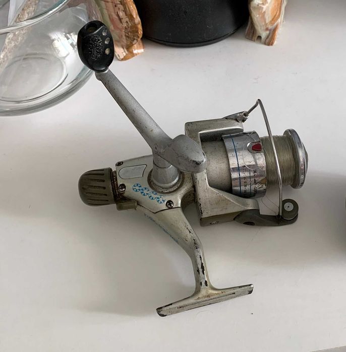 Mulineta vintage Golden 2000X metalică pentru colecție pescuit retro