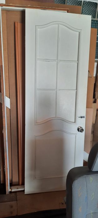 Продам деревянные двери