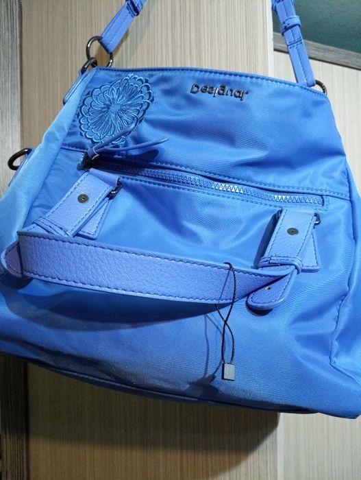 Genti dama Desigual și Guess