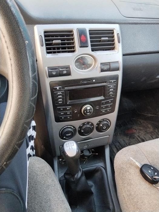 Продам Приору универсал в отличном состоянии