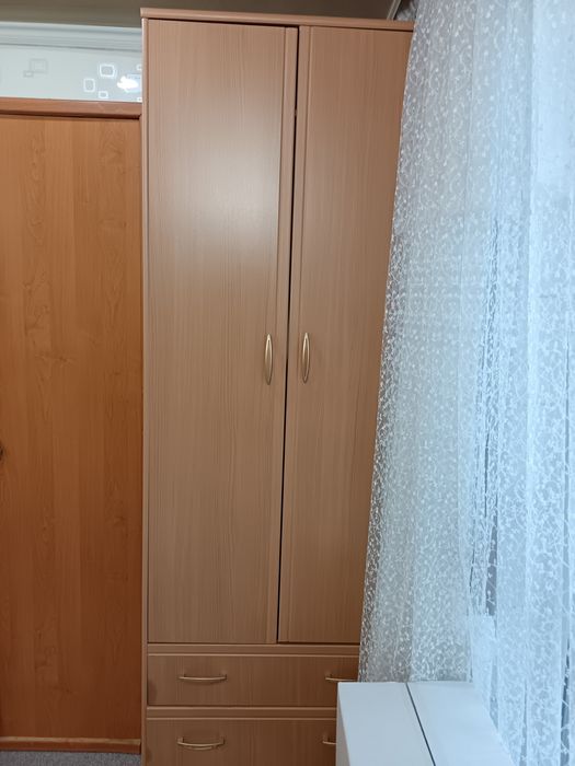 Продам два шкафа