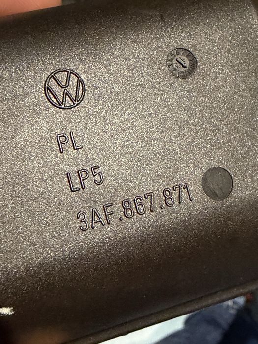 Rulou portbagaj vw passat b7 maro