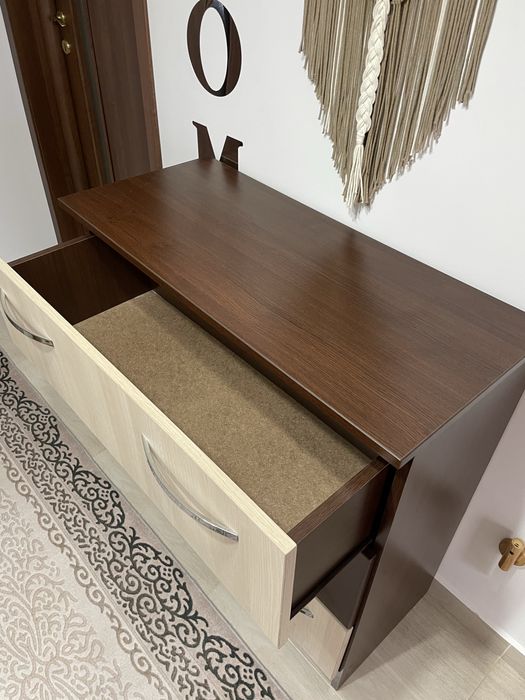 Comoda si 2 noptiere