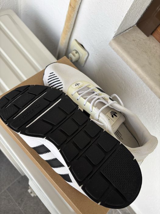 Дамски маратонки adidas