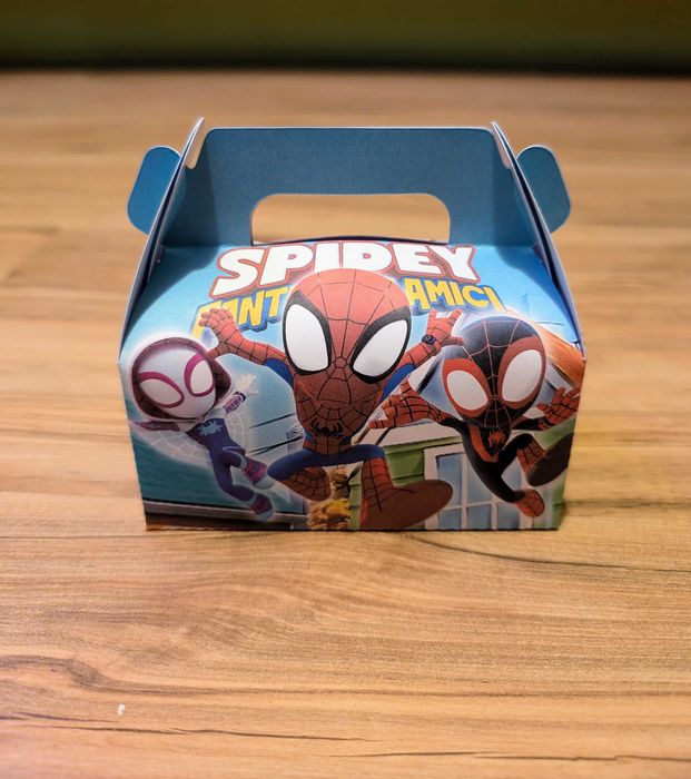 Кутийка за лакомства Пес Патрул , Стич, Блуи...