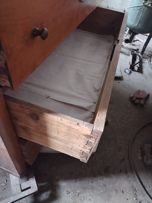 Comoda stil Biedermeier