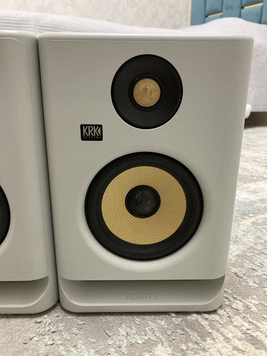 Студийные мониторы KRK ROKIT5 G4