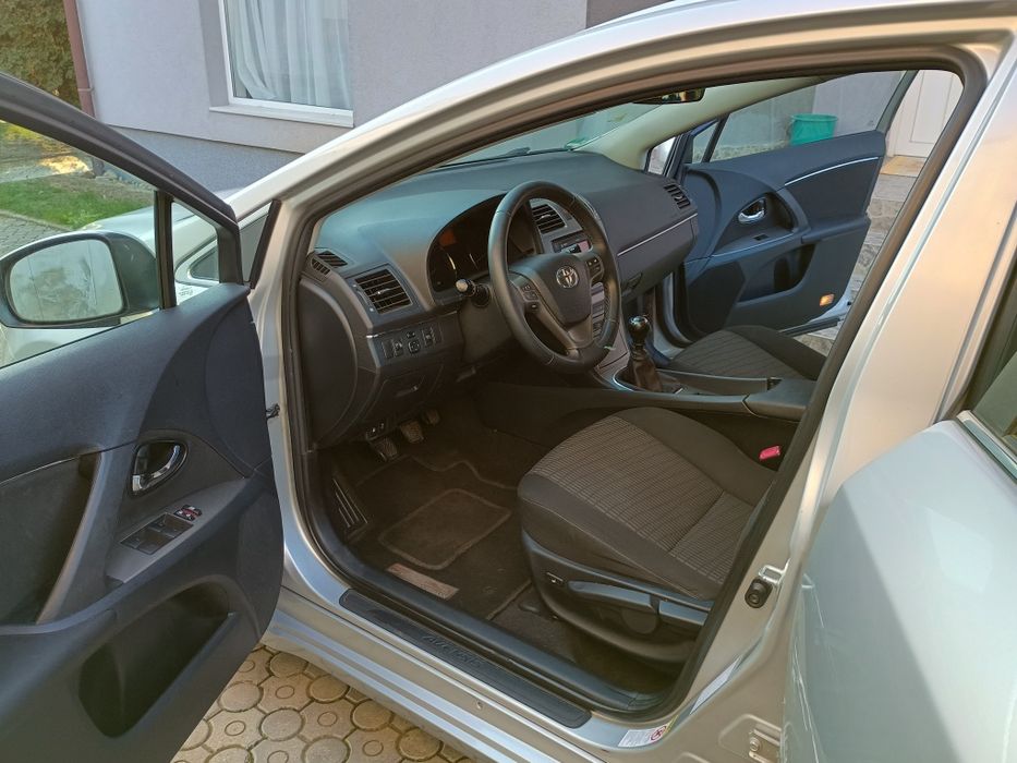 Toyota Avensis t27 1.8 valvematic.Euro5.2011