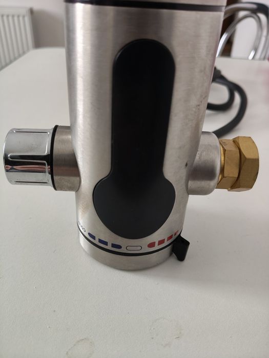 Încălzitor instant de apa marca maxxmee