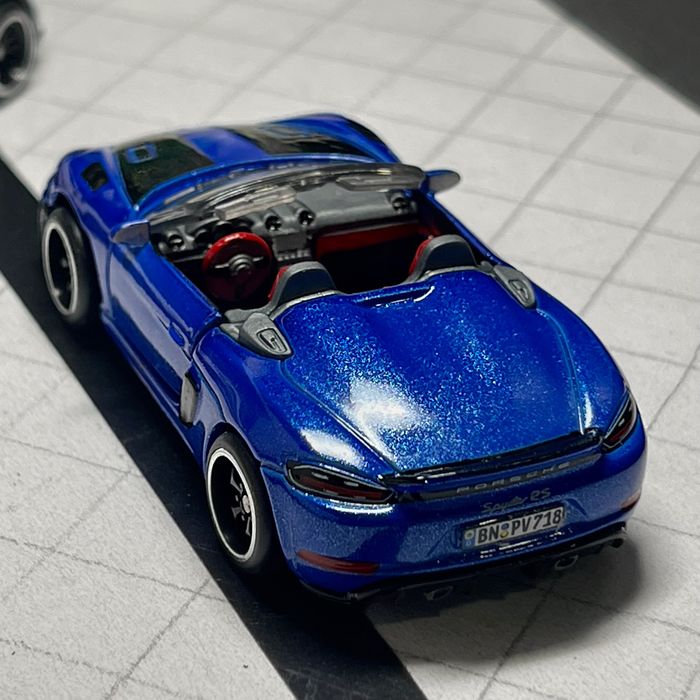 Porsche 718 Spyder Matchbox Moving Parts