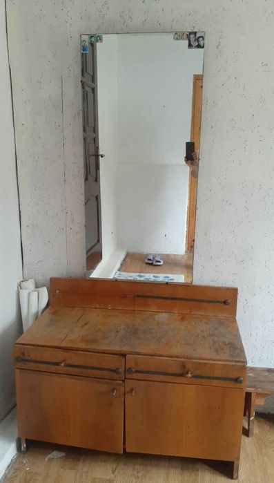 Трюмо советское, деревянное