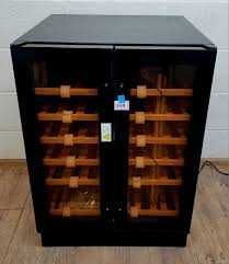 Нов! Виноохладител, винарна за 36 бутилки