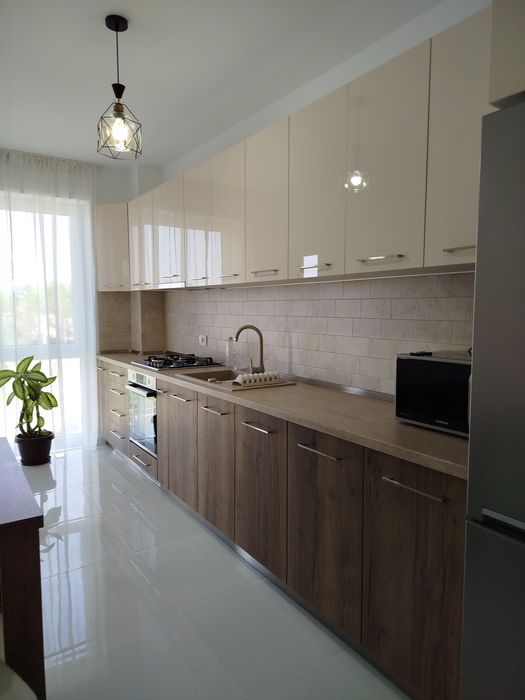 Apartament de inchiriat 2 camere +loc parcare -Prima Universității
