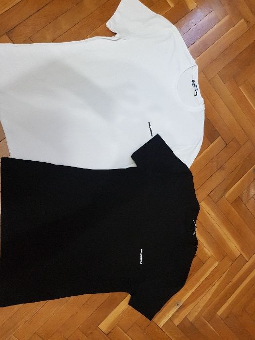 Мъжки тениски KARL LAGERFELD.Оригинални, размер L/XL. НОВИ!