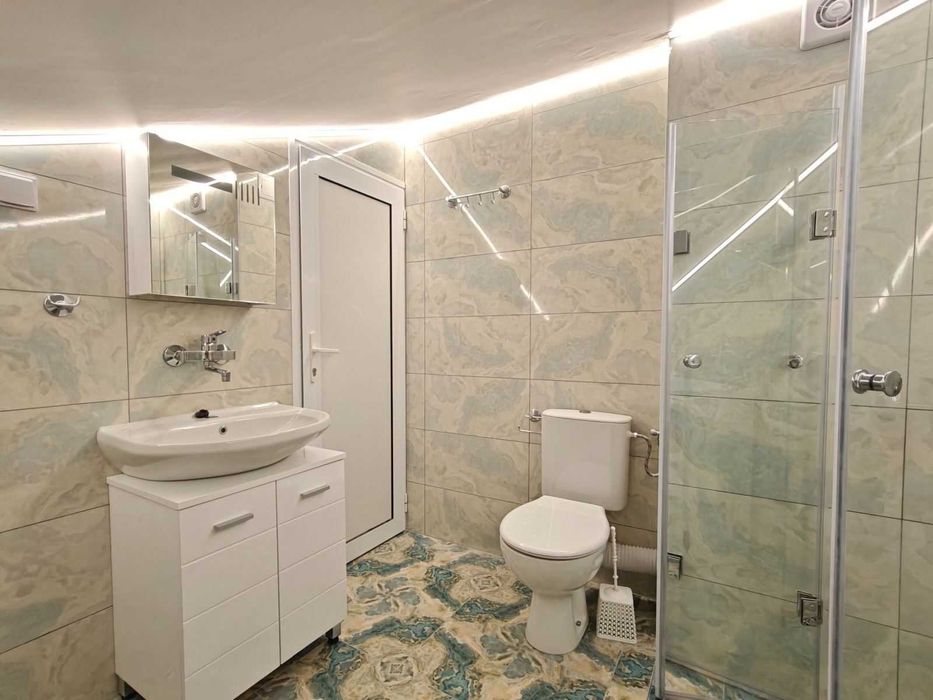 Дава се под наем Тристаен апартамент в Варна, Възраждане 3 - 70 кв.м за 550 € - Снимка #8