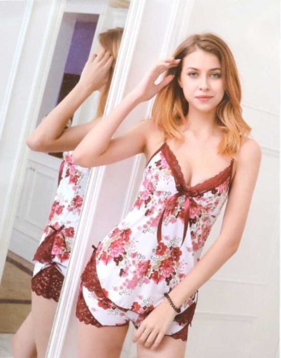 Дамска пижама, две части