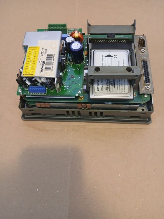 PLC Schneider Magelis HBTF034610