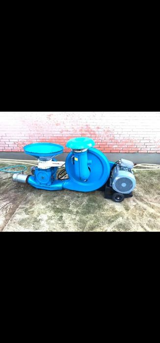 Transportor pneumatic