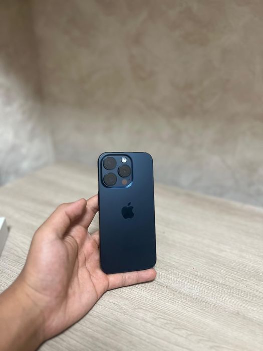 Айфон 15 про в идеальном состоянии