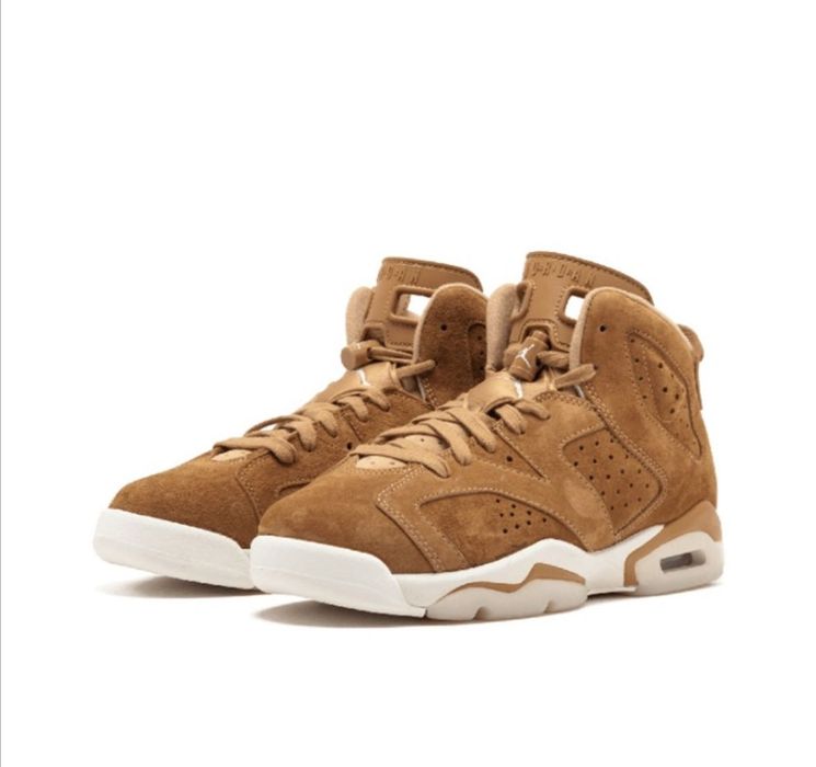 Продавам само на едро всички обувки са оригинални