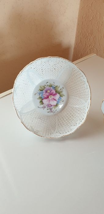 Decorațiuni, bibelouri cosulete împletite,portelan