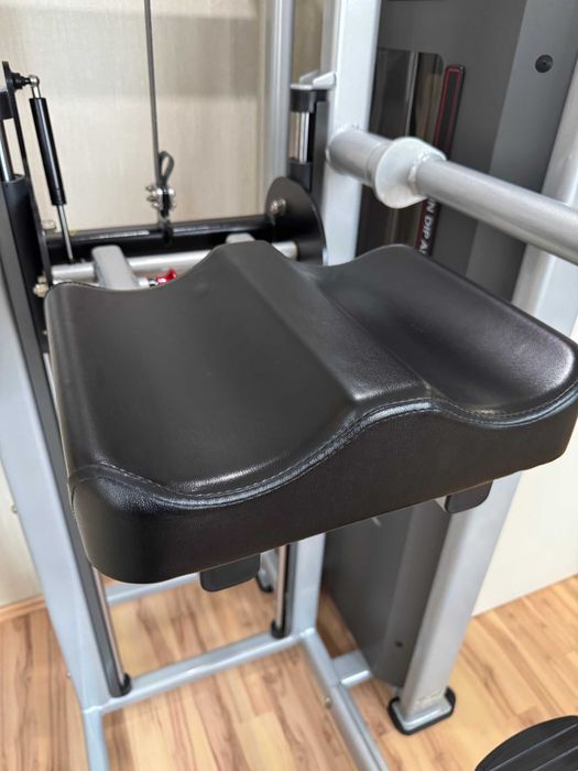 Уред за асистирано набиране и кофички Star Trac Impact Series - Chin Dip Assisted USA