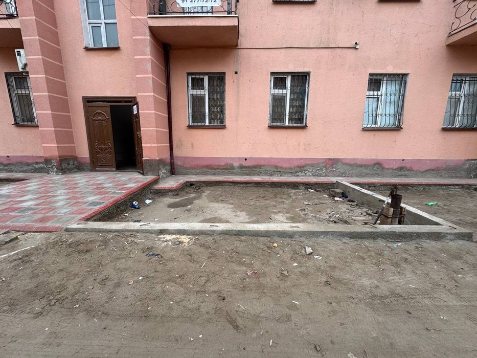 2 etajli qatej joy 1 chi etajda 140 kv uy sotiladi g'aybuda