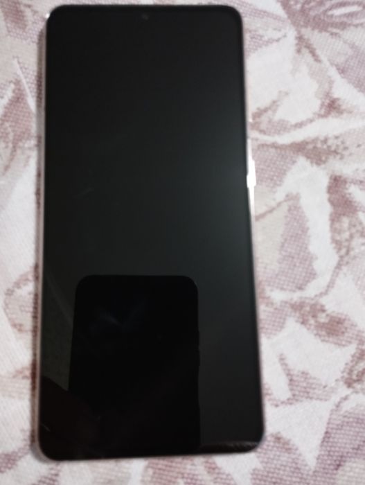 Продам Samsung galaxy S21 5g