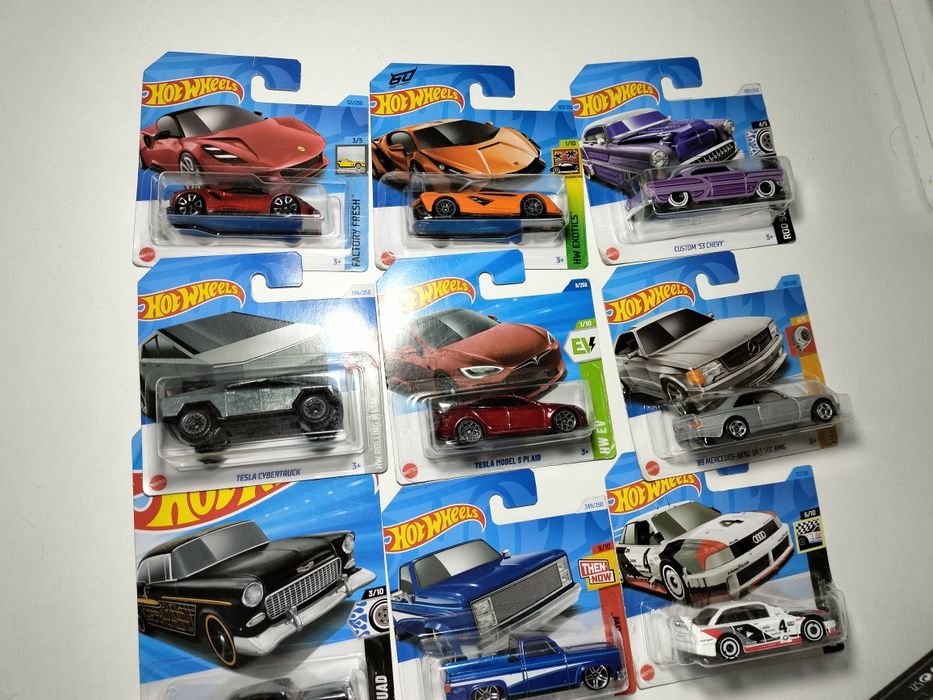 Hot wheels хот вилс по 2000!