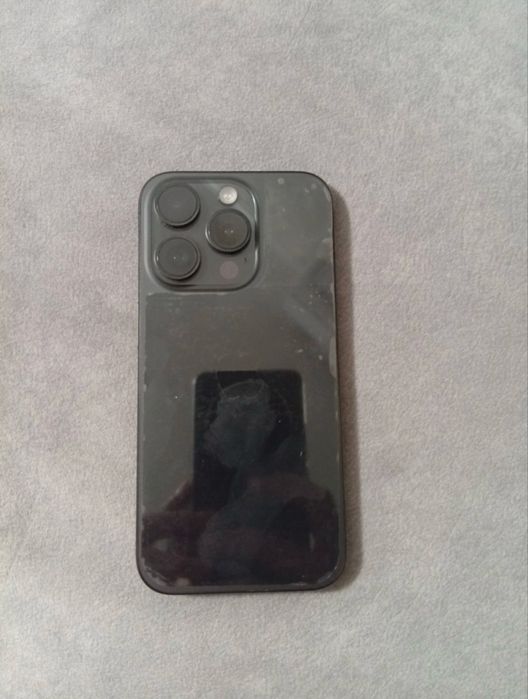 Продам Iphone 15 pro