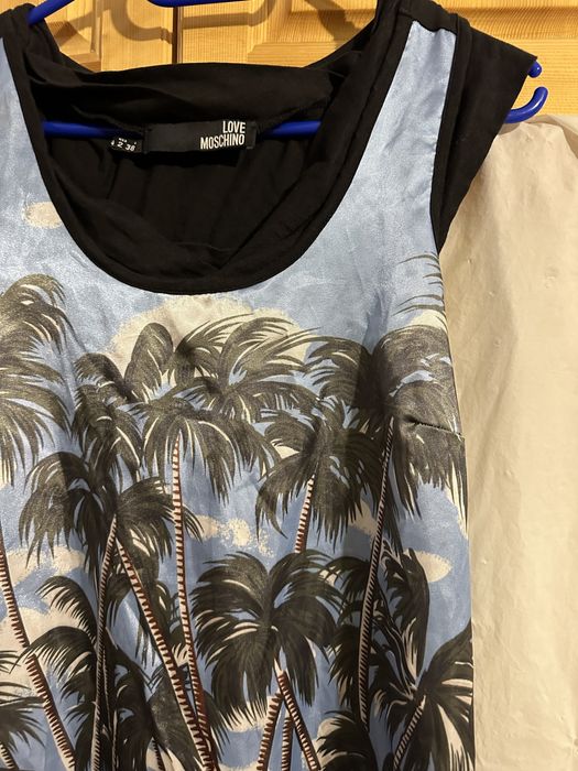 Love Moschino рокля с апликация