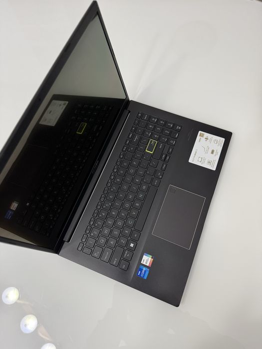 Laptop Asus Vivobook 15, i7-1165G7, OLED, 8GB RAM, 512GB SSD, Iris Xe