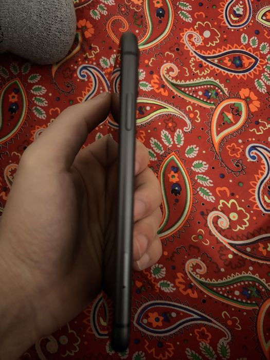 Айфон 11 сатылады