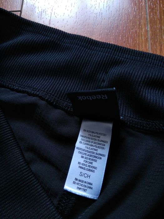 Pantaloni subțiri de damă Reebok mărimea S