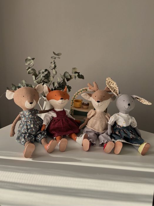 Игрушки ручной работы с одеждой