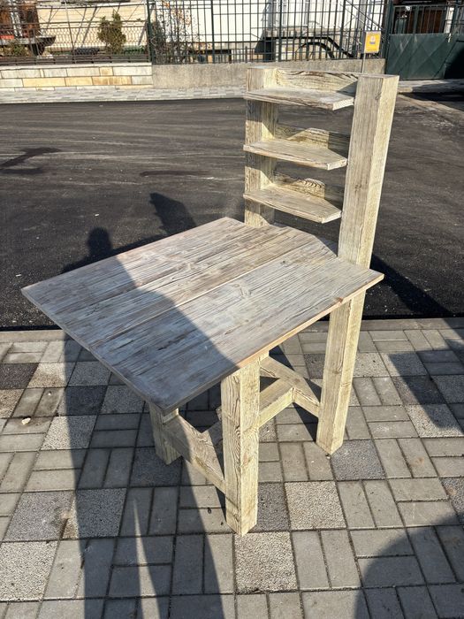 Маса за маникюр!