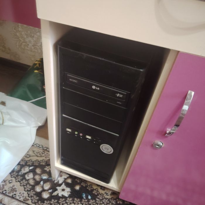 Компютер стол лари бн