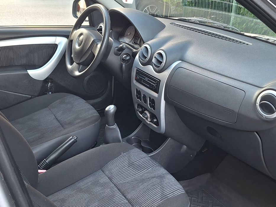 Dacia Logan • 45.000 Km • Euro 5 •