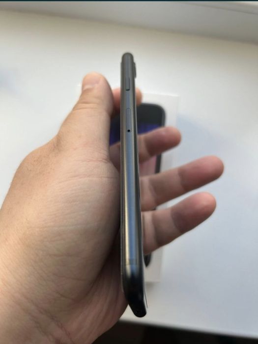 Смартфон IPhone SE 3gen 64GB